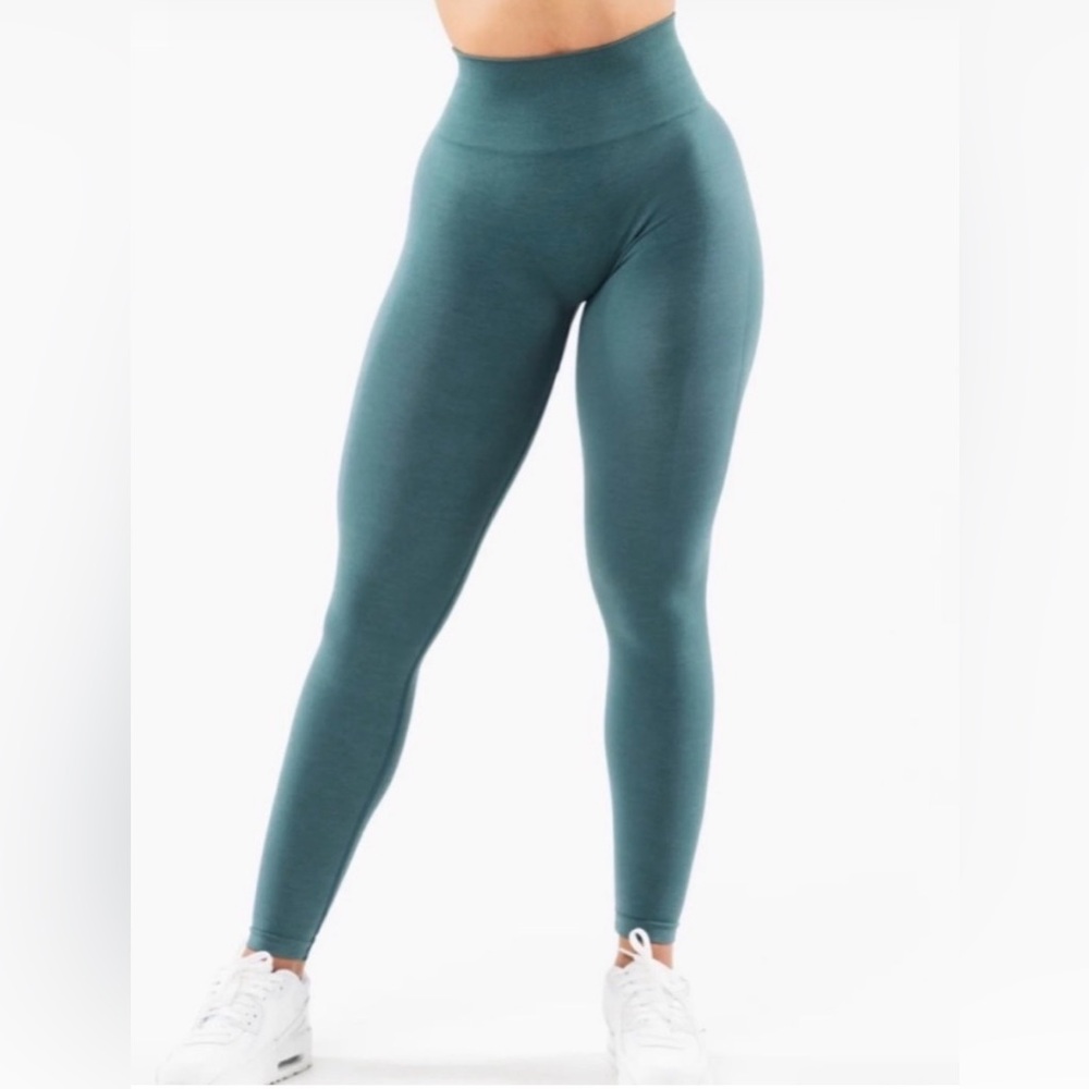 Alphalete Amplify Leggings Nordic Blue Seamless Scrunch Butt High Rise